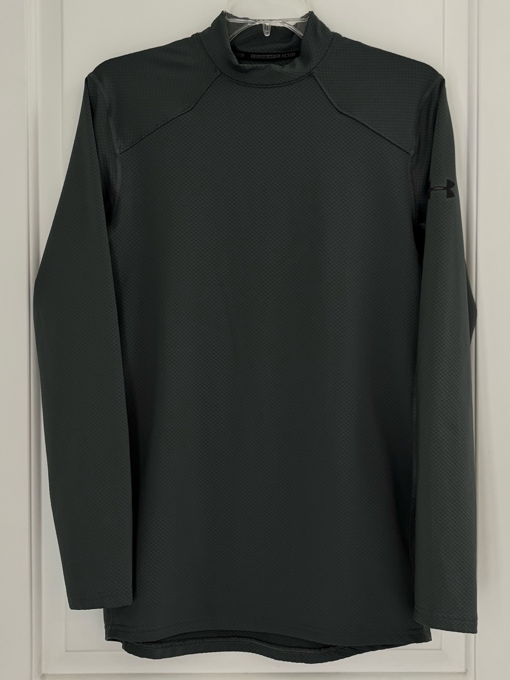 Under Armour ColdGear Dark Gray Long Sleeve Mock Neck Performance Top